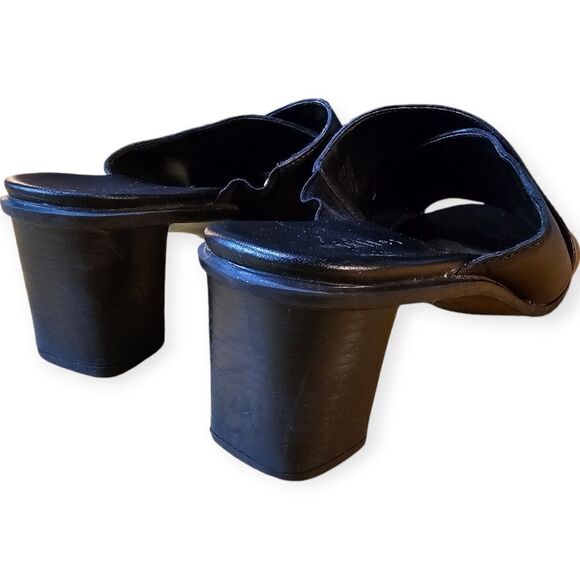 Mantles Black Leather Block Heel Sandals Size 10 - Picture 4 of 9